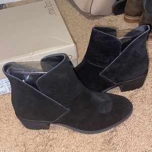 Women’s Me Too booties